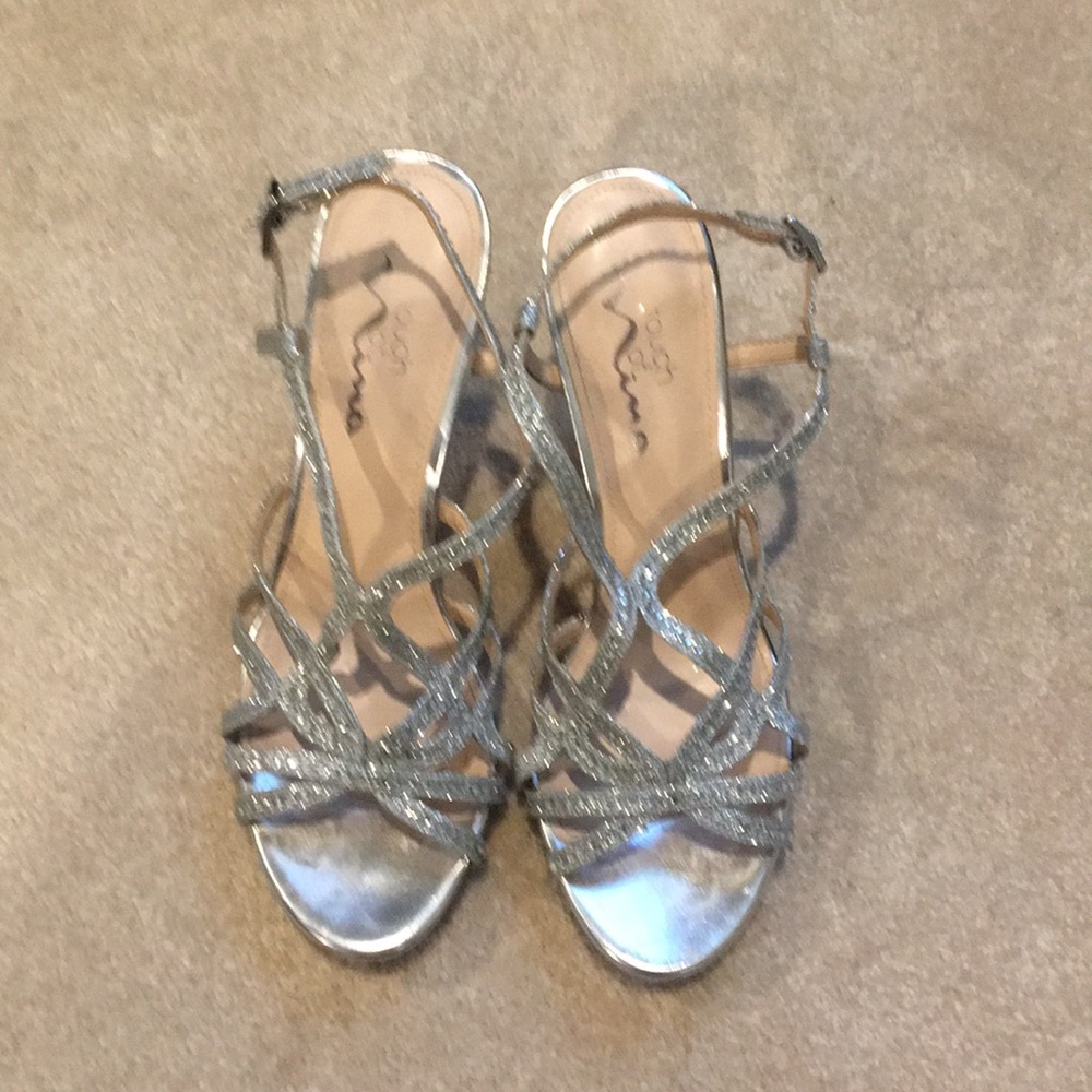 A sparkly silver heels